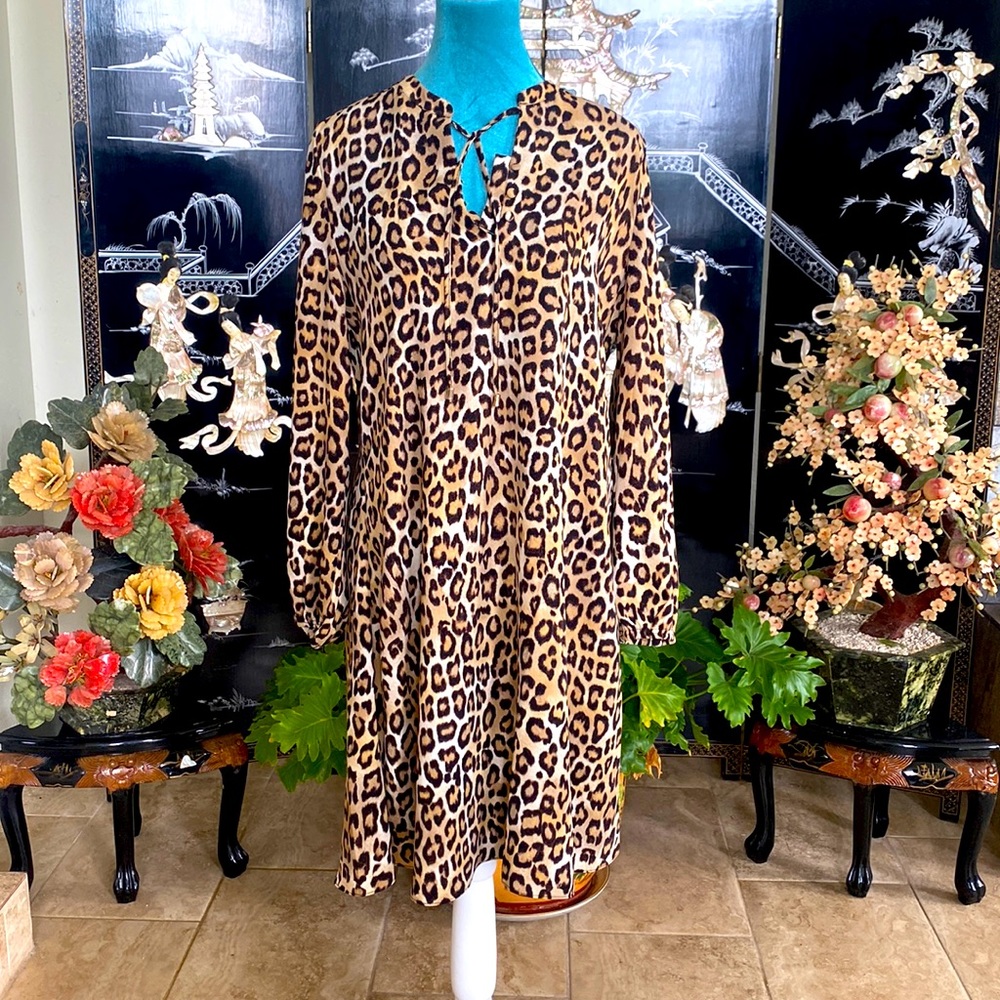 ❤️ #12 Chico’s dress, Leopard print design. 
Size  00